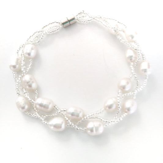 B_White Multi-strand Pearl Bracelet