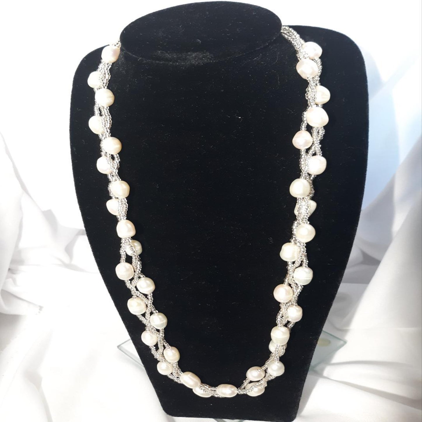 N_Freshwater Pearl and Bead Necklace